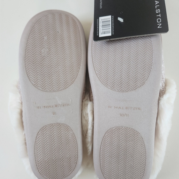 NEW!  Halston  memory foam slippers Size: 8 & 10 - Picture 6 of 14